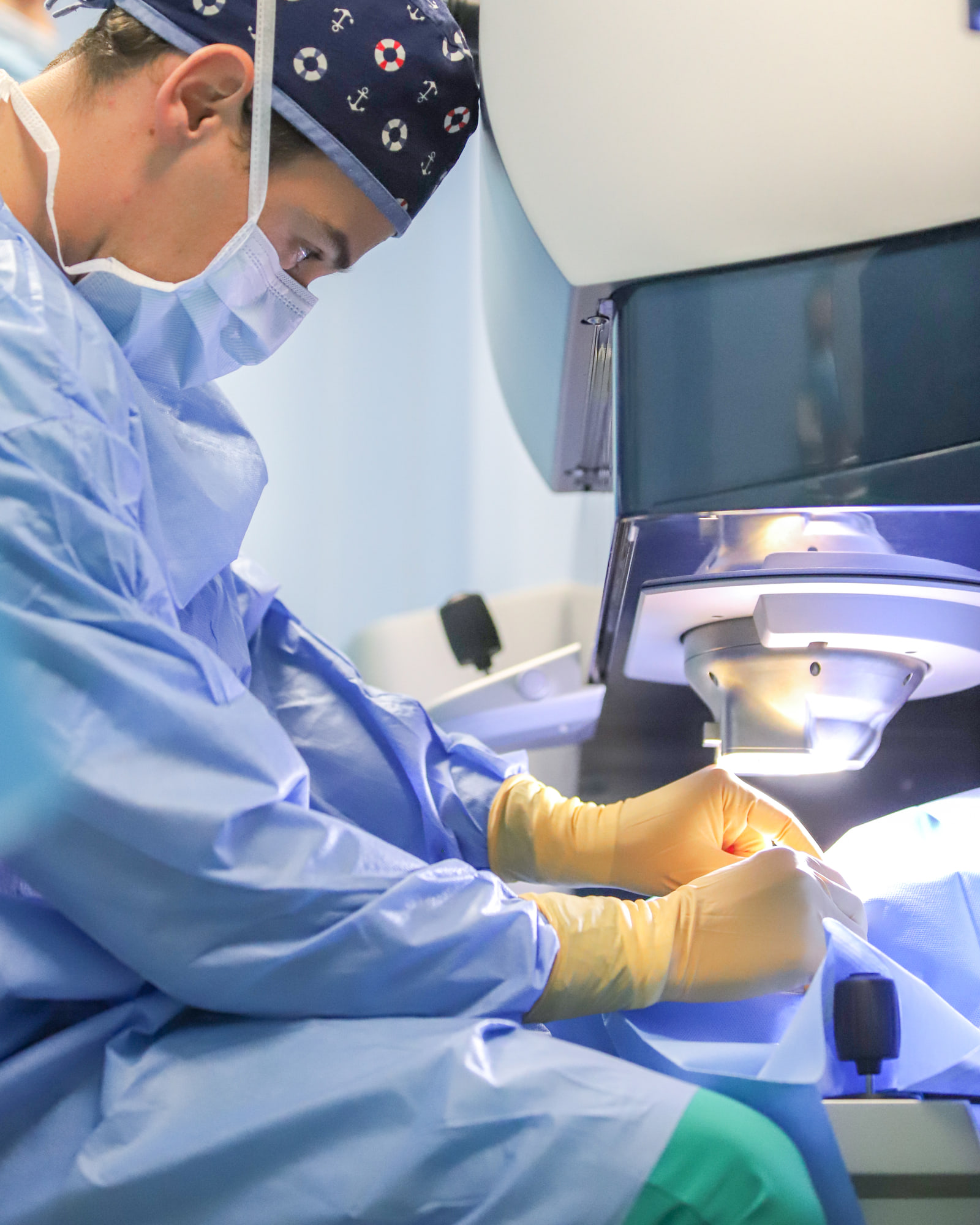 Contexto clínico do tratamento de lentes fáquicas icl na Oftalmologia Algarve